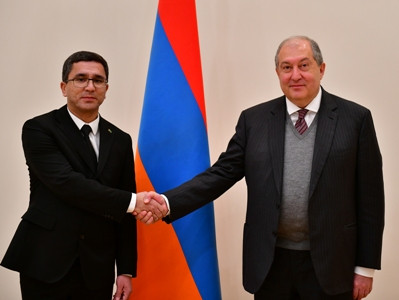 Turkmenistan Ambassador presents credentials to Armenian President