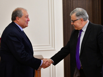 Armenia President meets new-elected ARF Bureau members