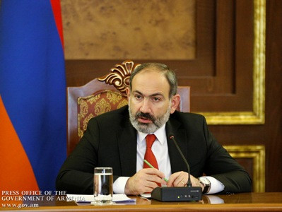 Nikol Pashinyan briefs on investment projects