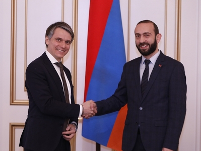Armenia Parliament speaker, UNDP official discuss cooperation