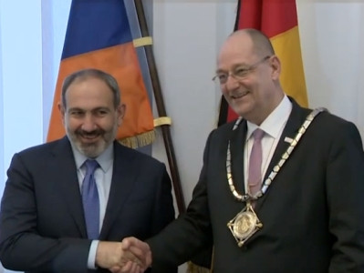 Armenia’s Pashinyan visits Technical University of Cologne