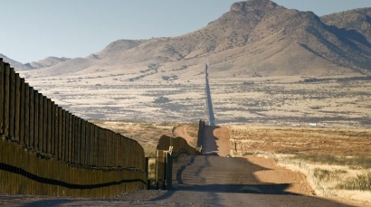 US sending close to 4,000 extra soldiers to Mexico border