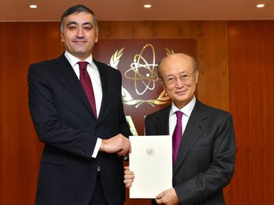 Armenia ambassador presents credentials to IAEA chief