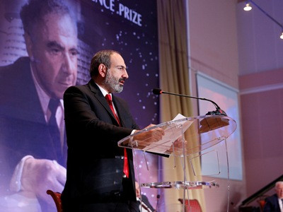Armenia PM: I will endeavor to put all my efforts into raising respect, appreciation toward science (PHOTOS)