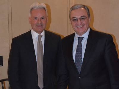 FM presents to UK official Armenia’s approach toward Karabakh issue