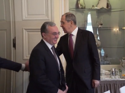 Armenia, Russia FMs discuss Karabakh conflict