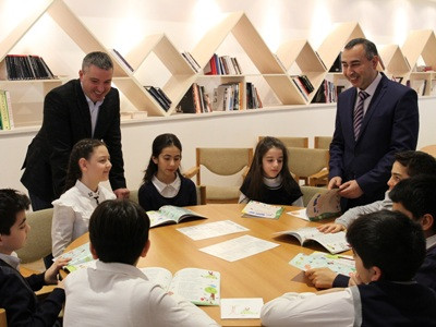 Գաֆէսճեան արվեստի կենտրոնը եւ Beeline-ը գրքեր նվիրեցին Հովհաննես Թումանյանի 150-ամյակի առթիվ