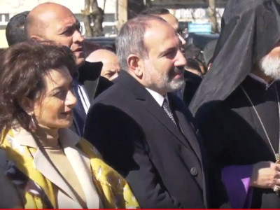 Armenia PM on hand at Hovhannes Tumanyan 150th anniversary events