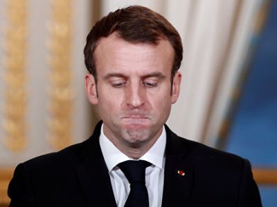 Macron calls on Russia to be constructive