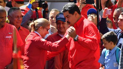 Maduro dances with his wife during rally