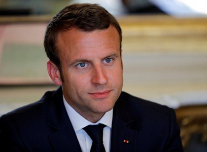 Macron welcomes US decision to leave part of US military in Syria