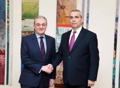 Armenia FM presents details on Pashinyan-Aliyev meeting to his Artsakh counterpart