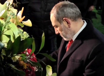 Шествие в память о жертвах 1 марта в Ереване  закончилось у памятника Мясникяна