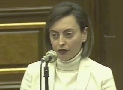 Խորհրդարանական թեւավոր խոսքերի ժանրը հարստացրեց Լենա Նազարյանը․ նրա դիտարկումը ծիծաղ առաջացրեց
