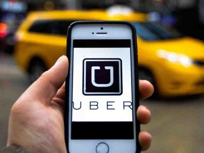 ԱՄՆ-ում Uber-ի ուղեւորները տաքսիում որմզդեղնի գլուխ եւ չիխուախուա շուն են մոռացել