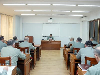 Armenian army administration holds consultation