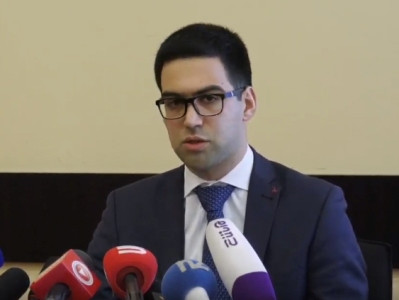 Մաքսային ընկերությունները պատկանում էին մաքսային պաշտոնյաների՝ գրանցված իրենց ընկերների անունով. ՊԵԿ փոխնախագահ