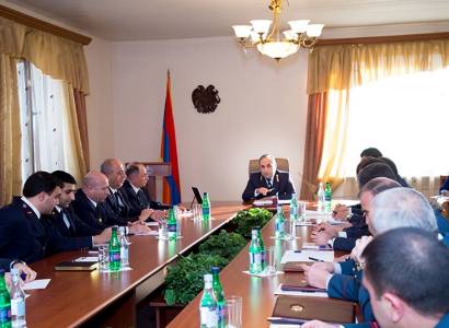 Գյուղմթերքի առևտրի գոտիները հեռացվել են մայրուղիների երթևեկելի մասերից. Խորհրդակցություն Արմավիրի դատախազությունում