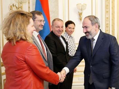 Armenia PM receives PACE Monitoring Committee Co-Rapporteurs (PHOTO)