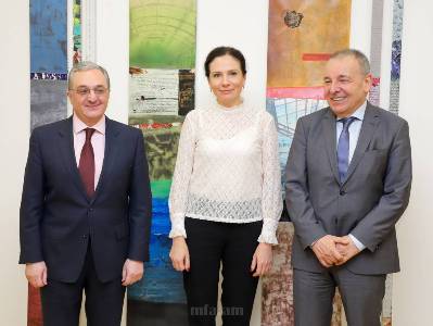 Armenia FM meets with PACE Co-Rapporteurs