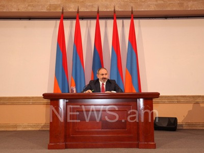 Յուրաքանչյուր հայաստանցի տղամարդու համար հանրապետության առաջին տիկինը իր կինն է. Փաշինյան