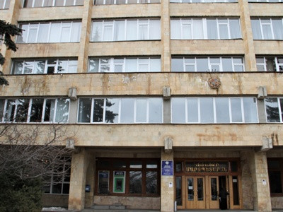 Աբովյանի քաղաքի հողամասերի աճուրդներում իրավախախտումների առնչությամբ մարզպետը դիմել է դատախազություն