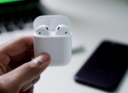 Apple-ը AirPods անլար ականջակալների նոր մոդել է ներկայացրել