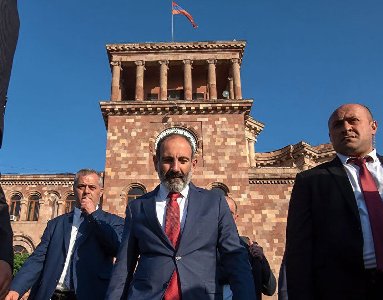 Newspaper: Armenia PM plans to increase his staff members