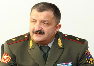 «Ժողովուրդ». Մեղրիի զորամաս միջադեպի մասնակիցներից մեկը գեներալ-մայոր Գենադի Տավարածյանի որդին է եղել
