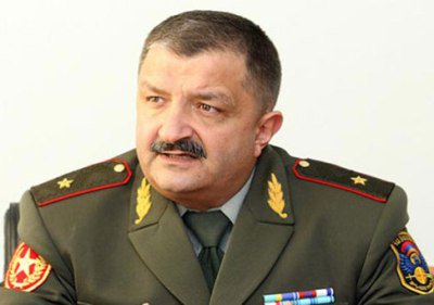 «Ժողովուրդ». Գեներալը Մեղրիի զորամասի միջադեպին իր որդու մասնակցության շուրջ աղմուկից հետո չեղարկել է իր հանդիպումները
