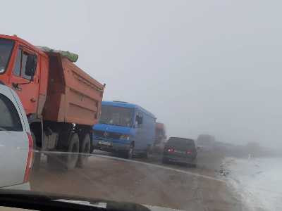 Սոթք-Քարվաճառ ճանապարհը միակողմանի բաց է․ դեռ խցանման մեջ է ավելի քան 100 մեքենա (ֆոտո)