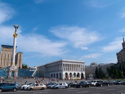 Կիեւի կենտրոնում հյուրանոց են «ականապատել». մարդկանց տարհանում են