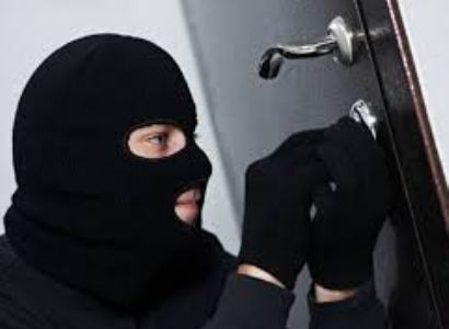Բնակարանային գողություն բացահայտվել է հաջորդ օրը. «Գողոնը վաճառել ենք անծանոթ անձանց»