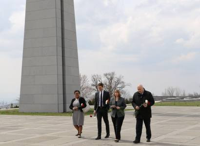 US Ambassador moved by her visit to Armenian Genocide Memorial (PHOTOS)