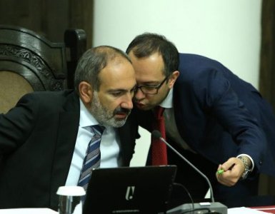 «Փաստ». «Սլիվները» ընդամենը շղարշ են. մանրամասներ Էդուարդ Աղաջանյան-Հայկ Այվազյան կոնֆլիկտից