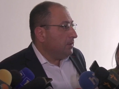 Адвокат Роберта Кочаряна не считает полученную судьей в свое время медаль основанием для самоотвода