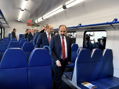 Գնացքով Երեւան-Գյումրի ուղեւորությունը՝ 2 ժամ 10 րոպե, տոմսի գինը՝ 2500 դրամ. ներկայացրել է Փաշինյանը
