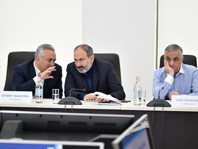 Վարչապետին են ներկայացվել ԿԲ-ի եւ Ֆինանսների նախարարության կողմից իրականացված մի շարք ուսումնասիրություններ