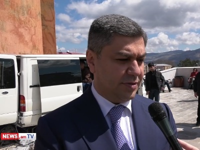 Ինձ են հրավիրել․ ինչու էր Հայաստանի իշխանություններից միայն ԱԱԾ տնօրենը մասնակցում եկեղեցու օծման արարողությանը