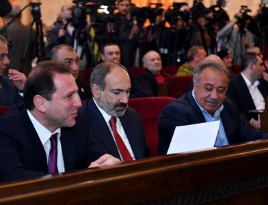 «Փաստ». ԵԿՄ-ն հարմարեցնում են իշխանություններին. անգամ հրավերները համաձայնեցվել է Փաշինյանի հետ