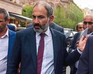 «Ժողովուրդ». Հայտնի է՝ Փաշինյանի կողմից երեք աշխատակցի ազատման իրական պատճառը. բա Աղաջանյա՞նը