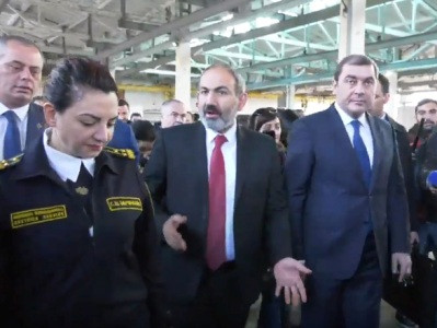 «Պարո´ն Օսիպյան, ես ավտոմաքսատանն եմ, էս ի՞նչ պատմություն է». Փաշինյանը բոլորի մոտ զանգեց ոստիկանապետին