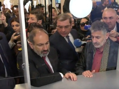 Դա սովորություն է, հենց բարձրաստիճան պաշտոնյա եք տեսնում, ասում եք՝ ամեն ինչ տոչնի ա. Փաշինյան