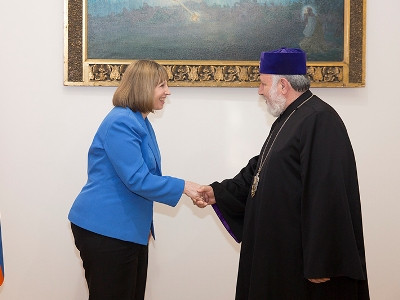 Catholicos of All Armenians receives US Ambassador