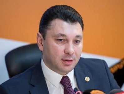 «Թուլացիր ու հանդարտվիր, ամենամեծ գեյ ակտիվիստը դու ու քո իշխանությունն եք»․ Շարմազանովը՝ Փաշինյանին