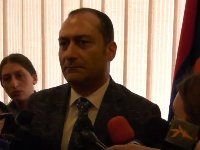 Այդ վեճի մասով մենք անհավասար պայմանների մեջ ենք գտնվում. Զեյնալյանը՝ Ռոբերտ Քոչարյանի մասին
