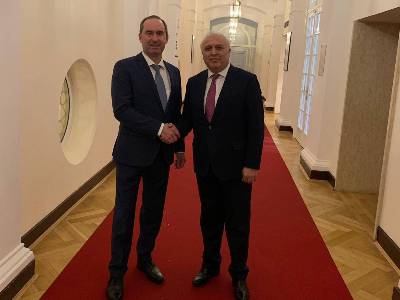 Ambassador Ashot Smbatyan discusses prospects of bilateral cooperation in Bavaria