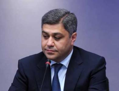«Իրատես». «Միահեծան-գոռոզ ցար» Փաշինյանը Վանեցյանի մորն ասել է՝ «կարող ես դու էլ դիմում գրել-գնալ». Եւ նա գրել է