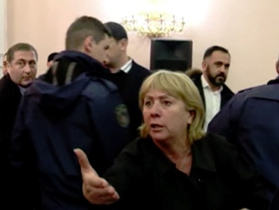 В горсовете Батуми снова подрались — пострадал депутат «Грузинской мечты»