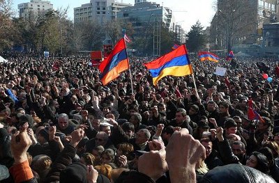 «168 ժամ». Իշխանության իրական եւ ֆեյք արժեքները. Ինչ են սպասում Հայաստանից
